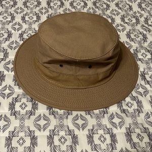 NWT FILSON Shelter Cloth hat